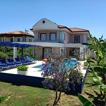 Rota Villalari Holiday home *